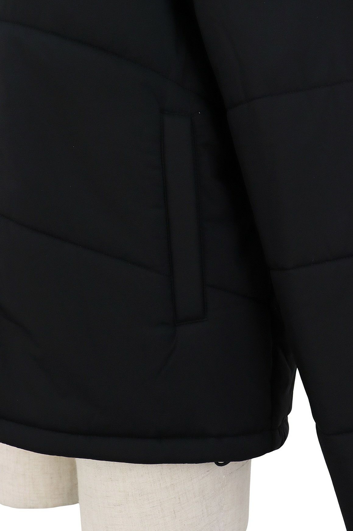 ニューバランスゴルフのブルゾン