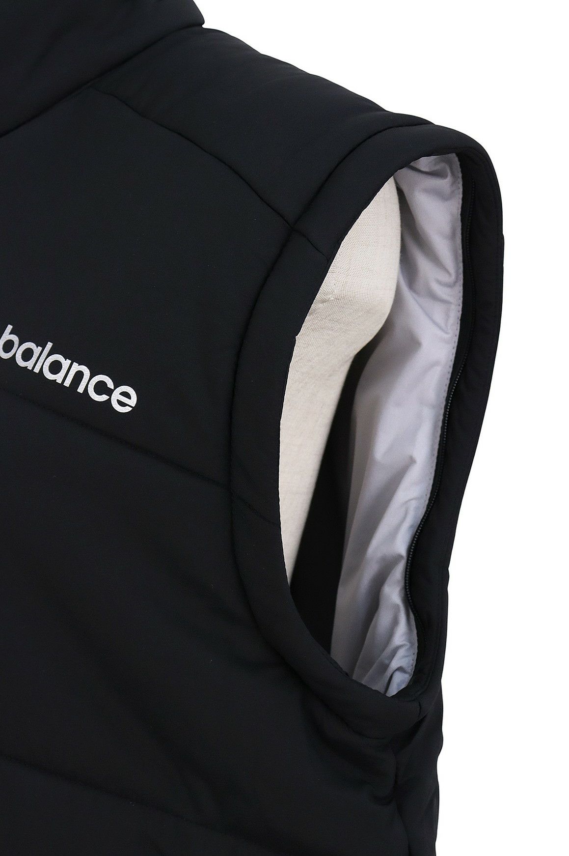 ニューバランスゴルフのブルゾン