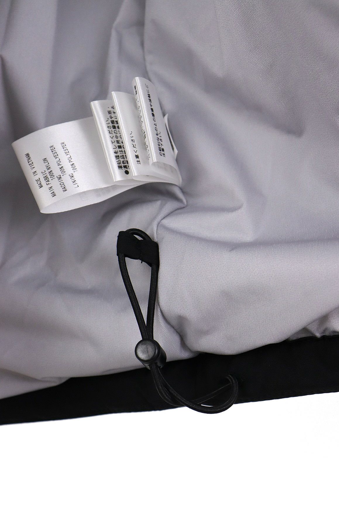 ニューバランスゴルフのブルゾン