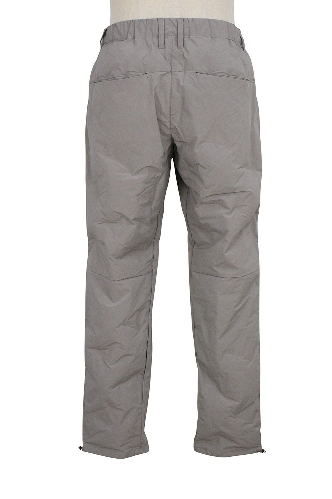 ニューバランスゴルフのロングパンツ