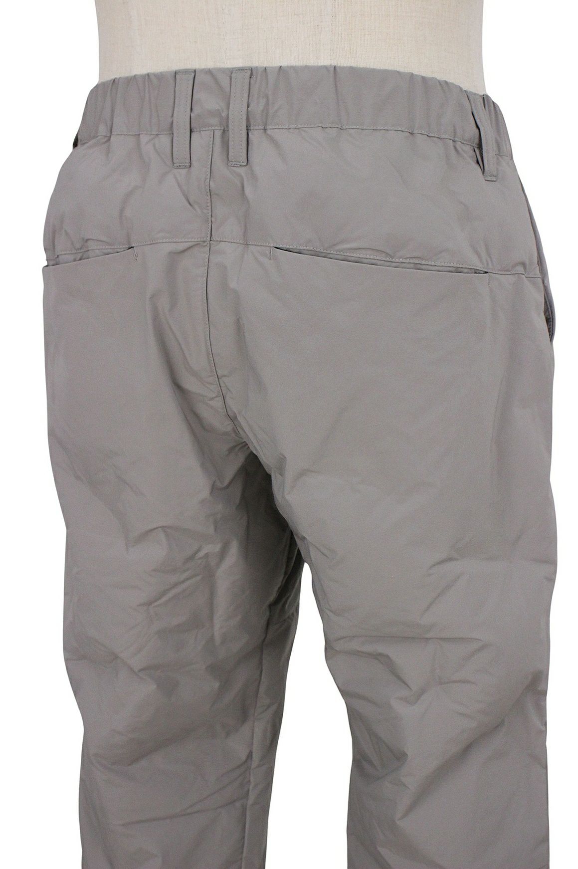 ニューバランスゴルフのロングパンツ