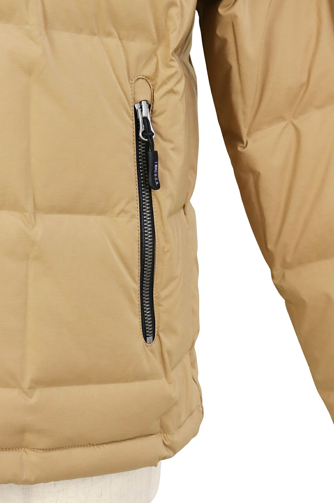 ティーマックのブルゾン