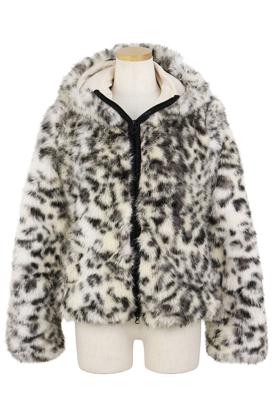 ニューランドのブルゾン