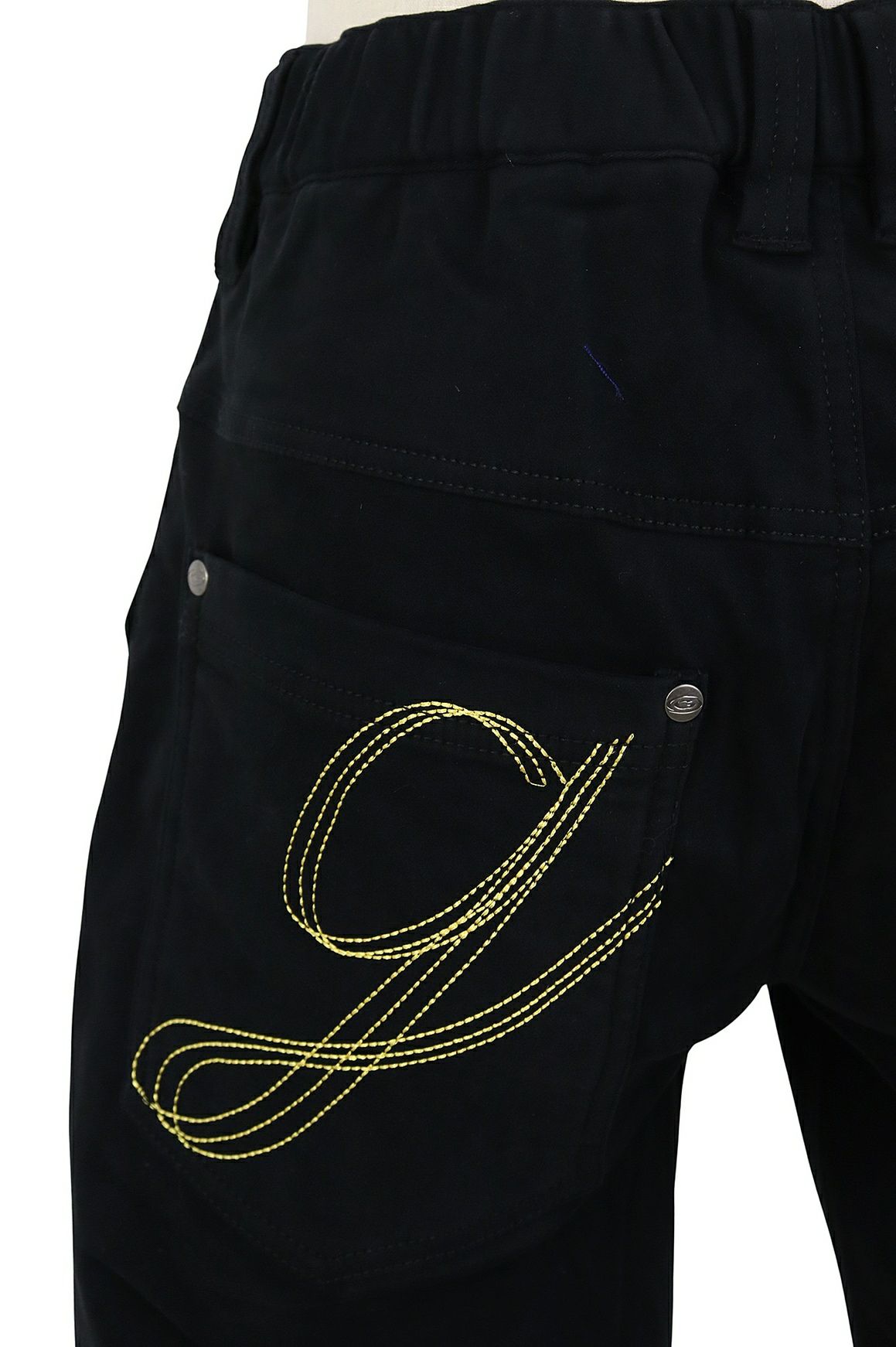 ガッチャゴルフのロングパンツ