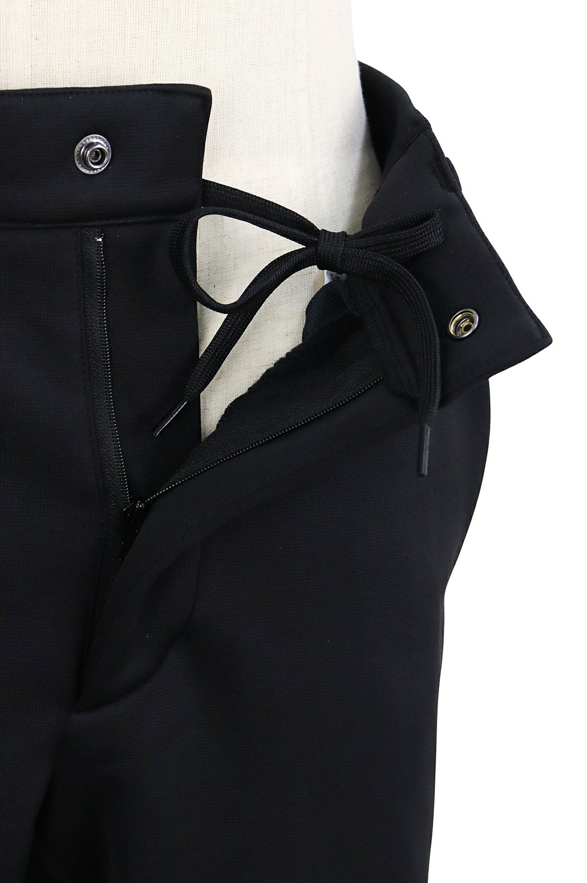 ニューバランスのパンツ