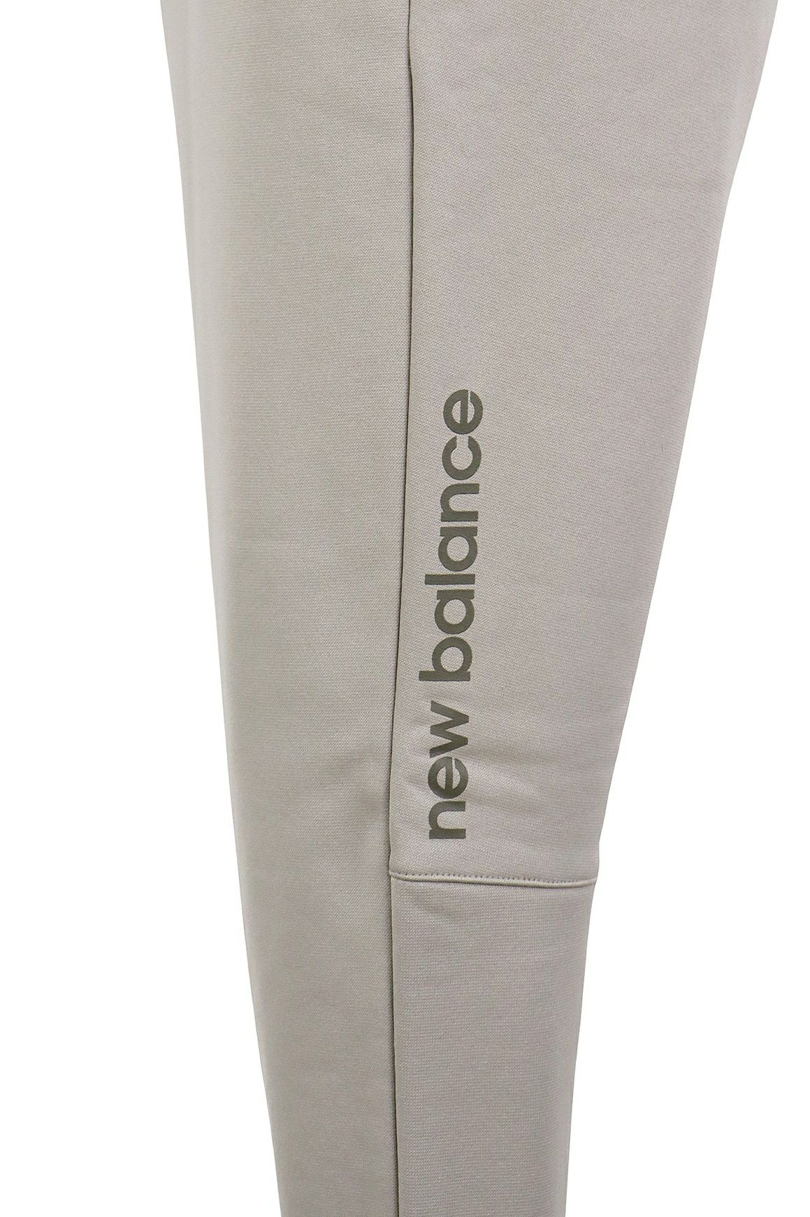 ニューバランスのパンツ