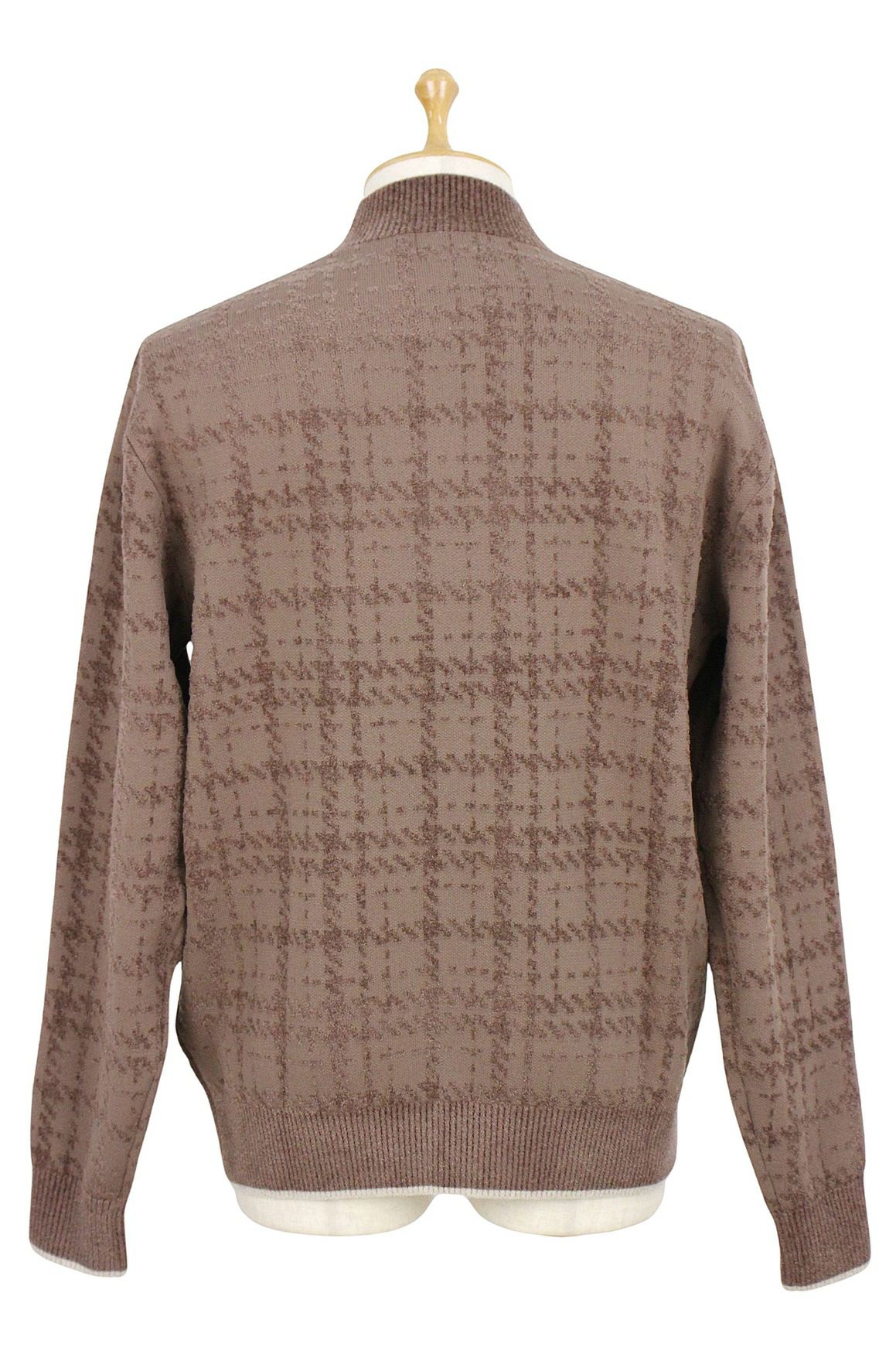 ニューバランスのセーター