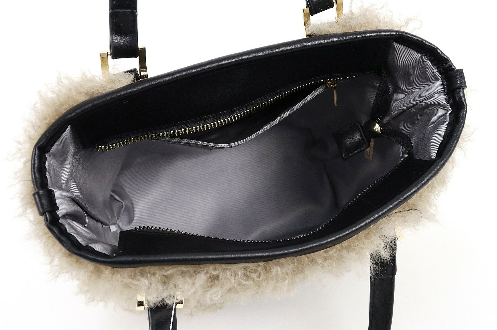 ランバンスポール日本正規品のカートバッグ