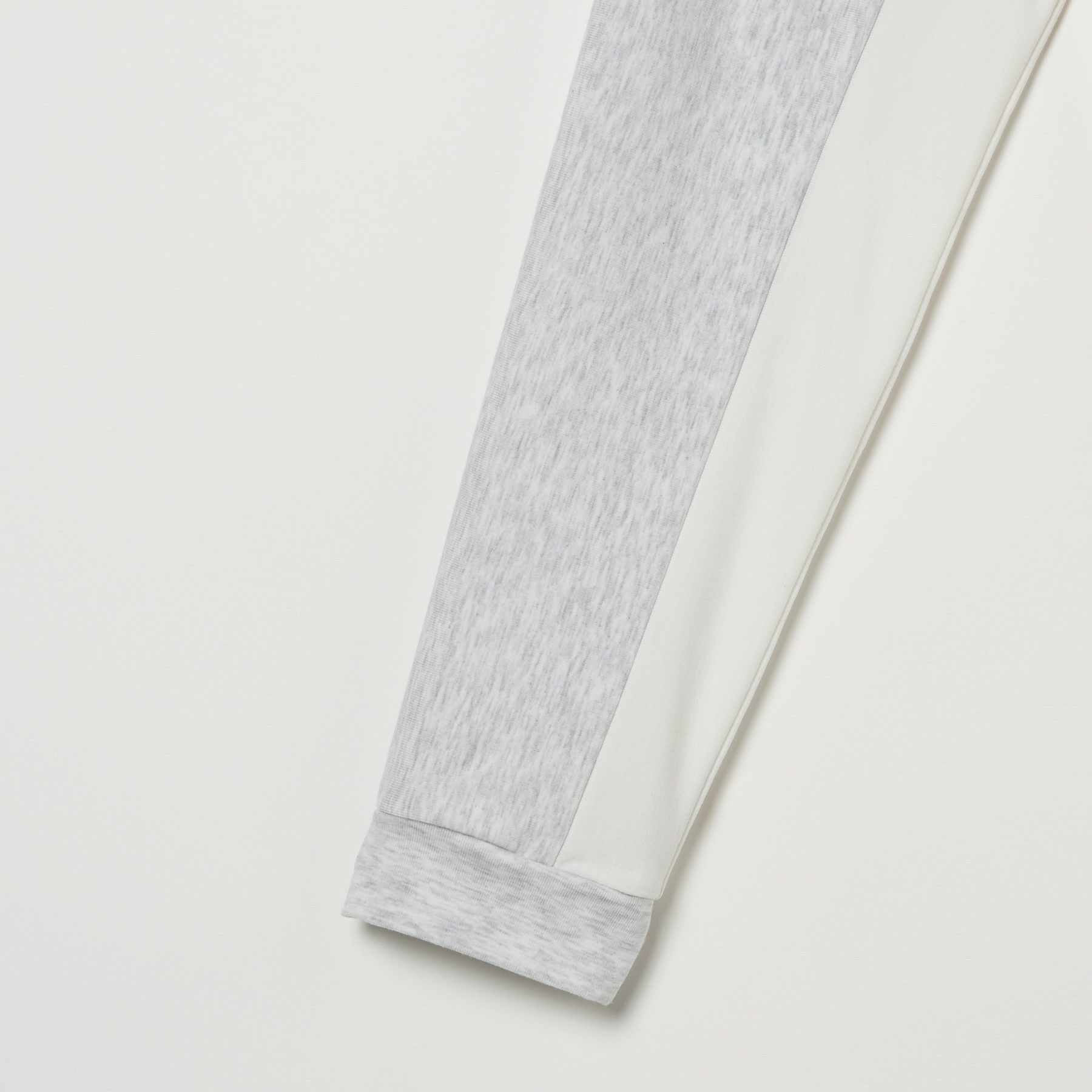 ビバハートのハイネックシャツ