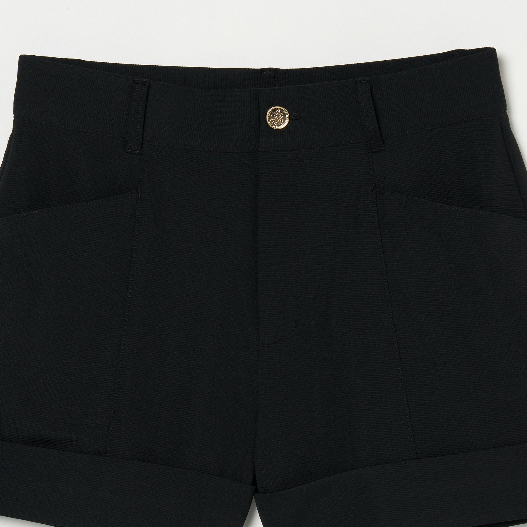 ビバハートのショートパンツ