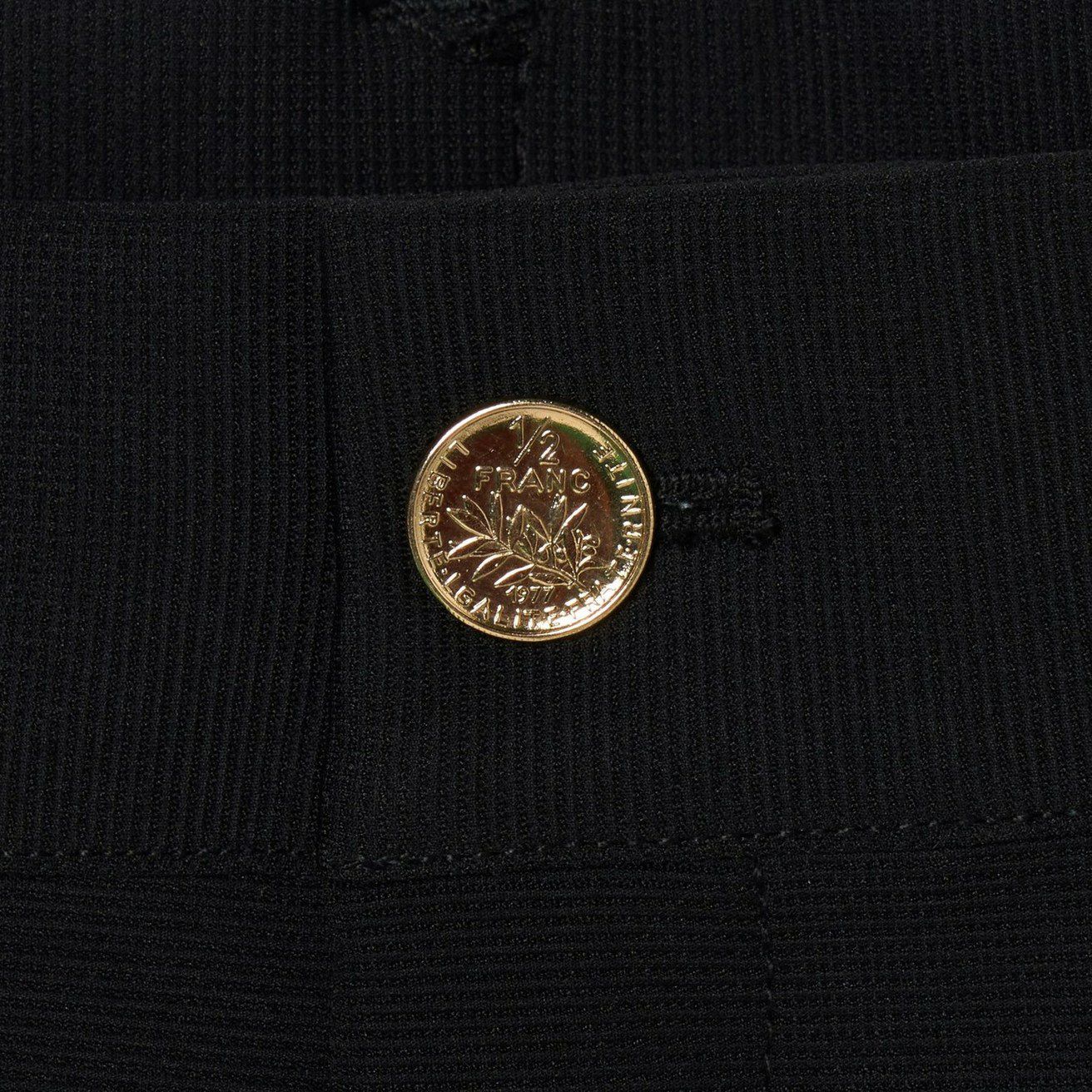 ビバハートのショートパンツ