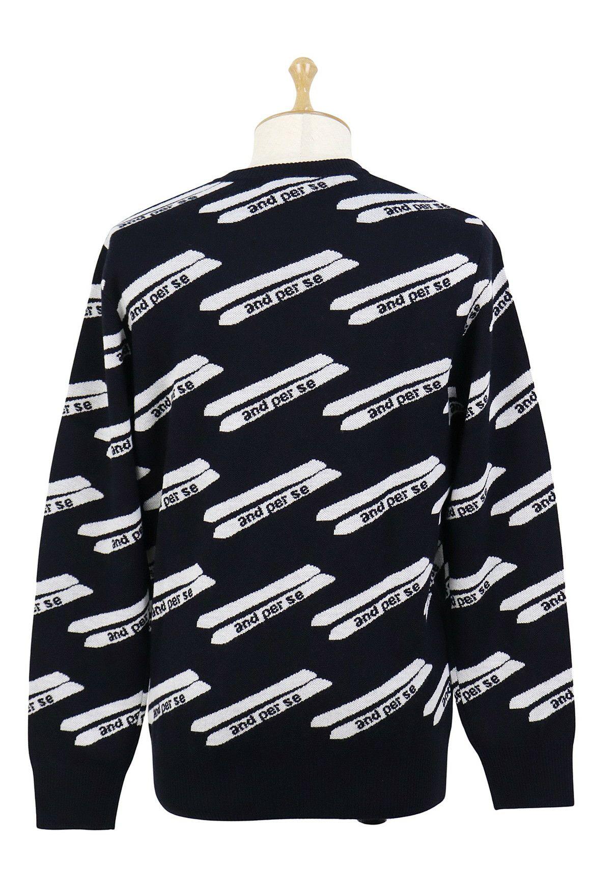 アンパスィのセーター