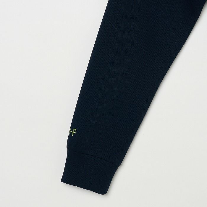 ヒールクリークのトレーナー