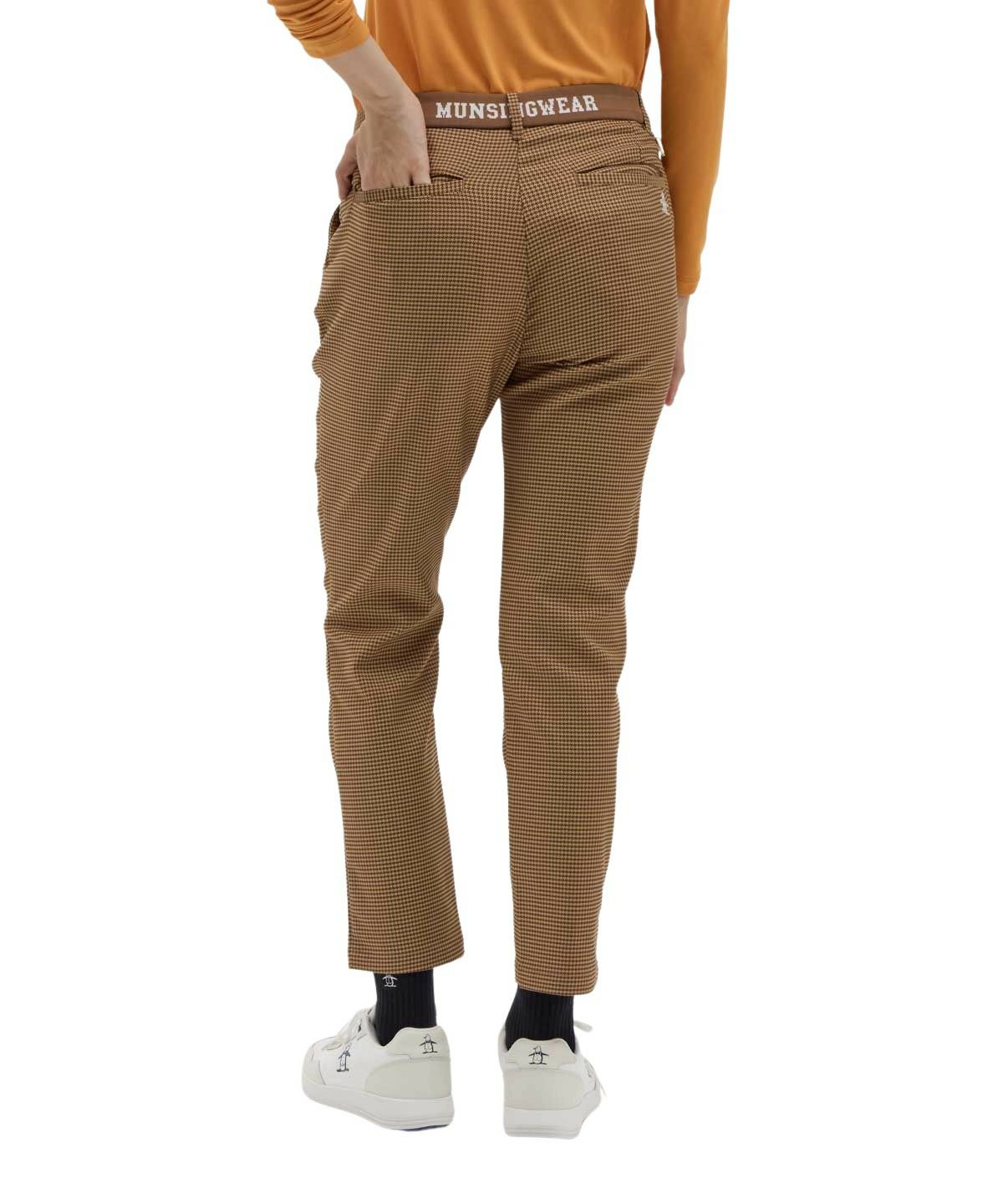 マンシングウェアのロングパンツ