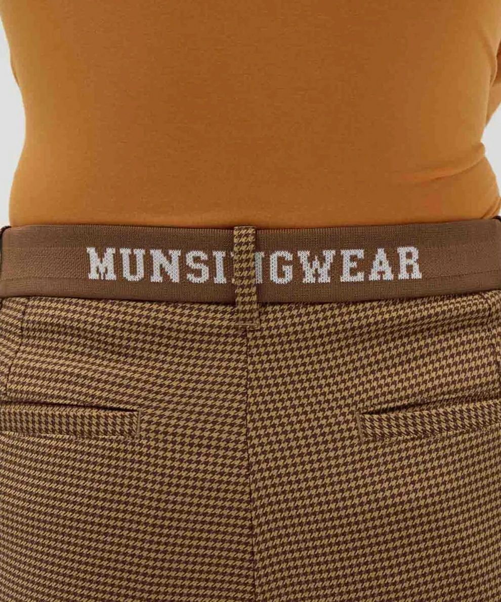 マンシングウェアのロングパンツ