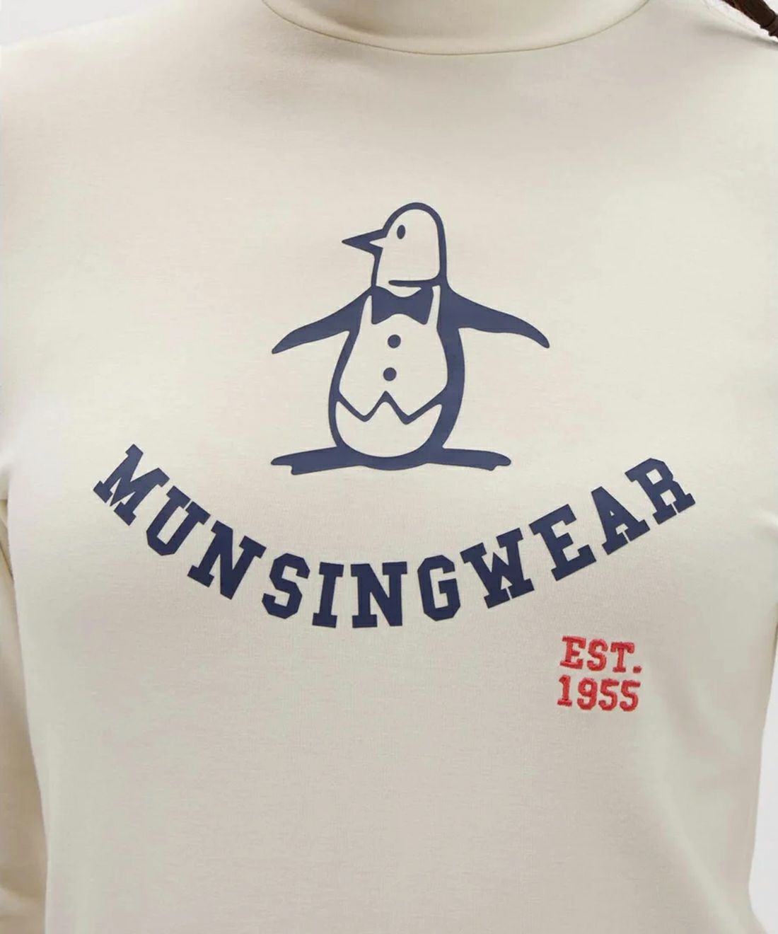 マンシングウエアのハイネックシャツ