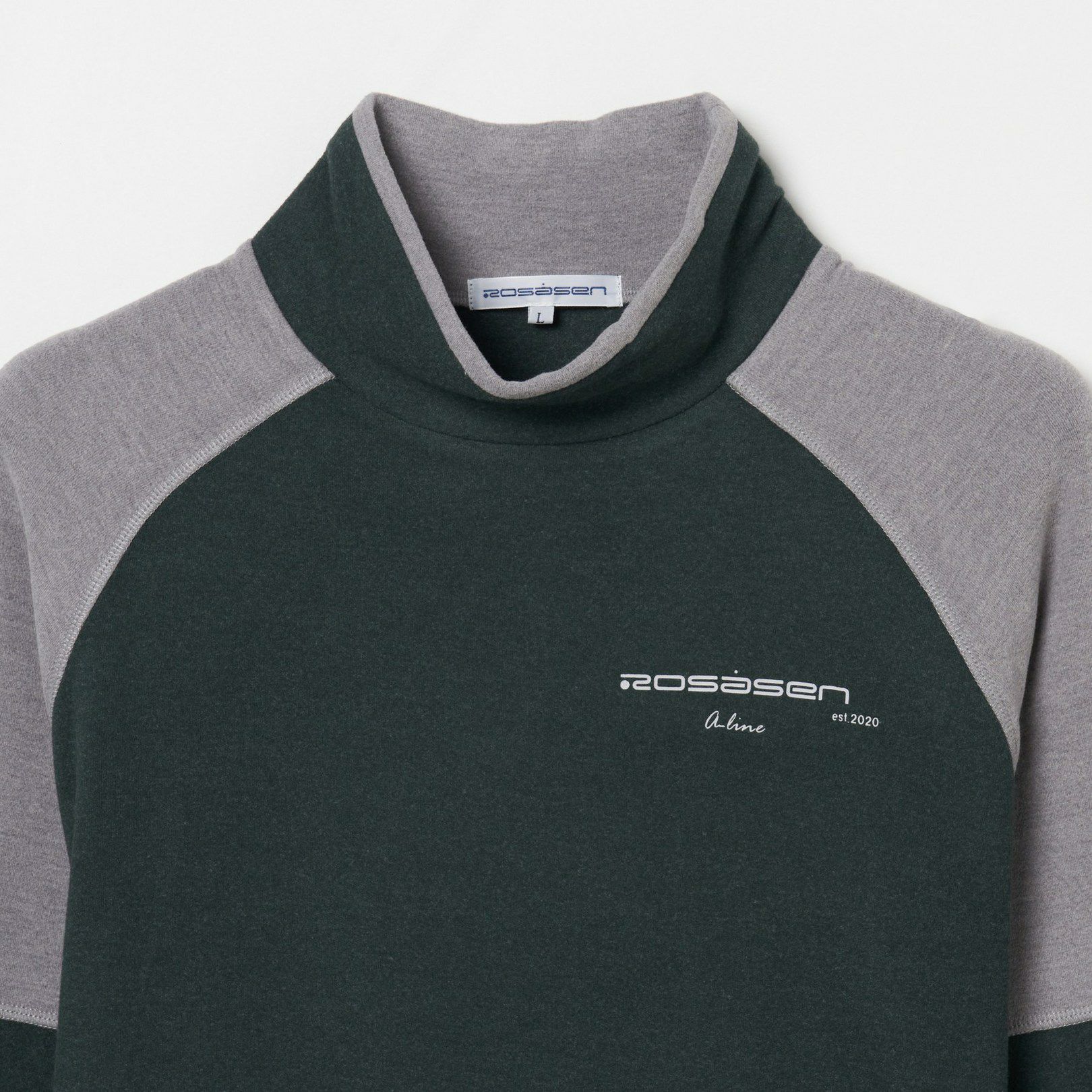 ロサーセンのハイネックシャツ