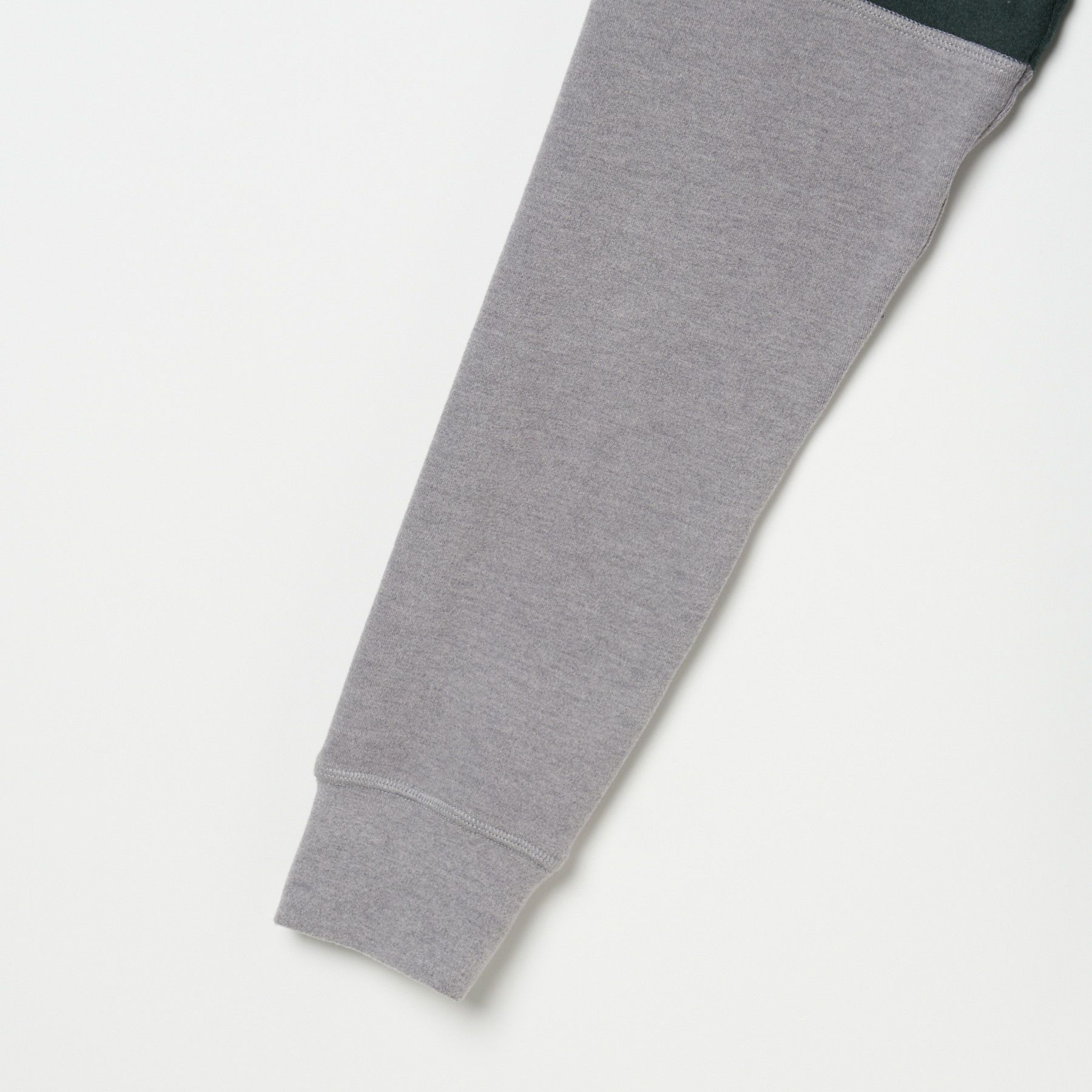 ロサーセンのハイネックシャツ