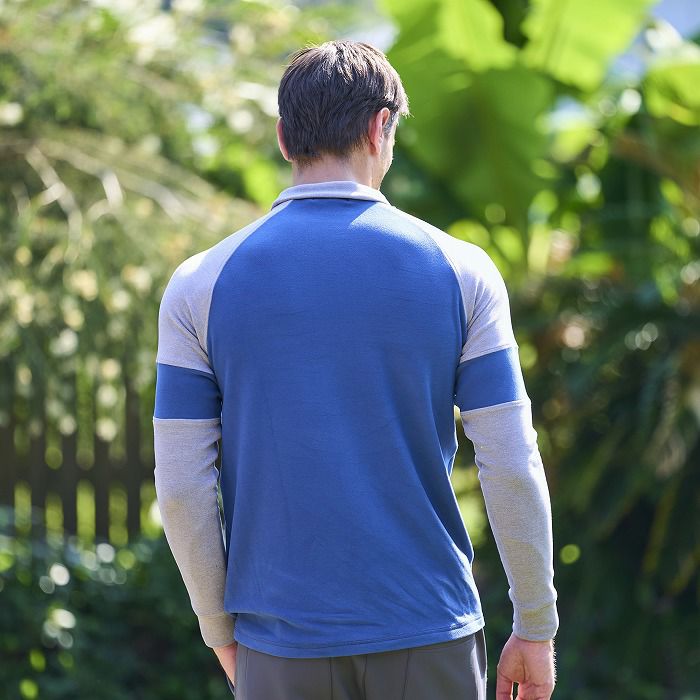 ロサーセンのハイネックシャツ