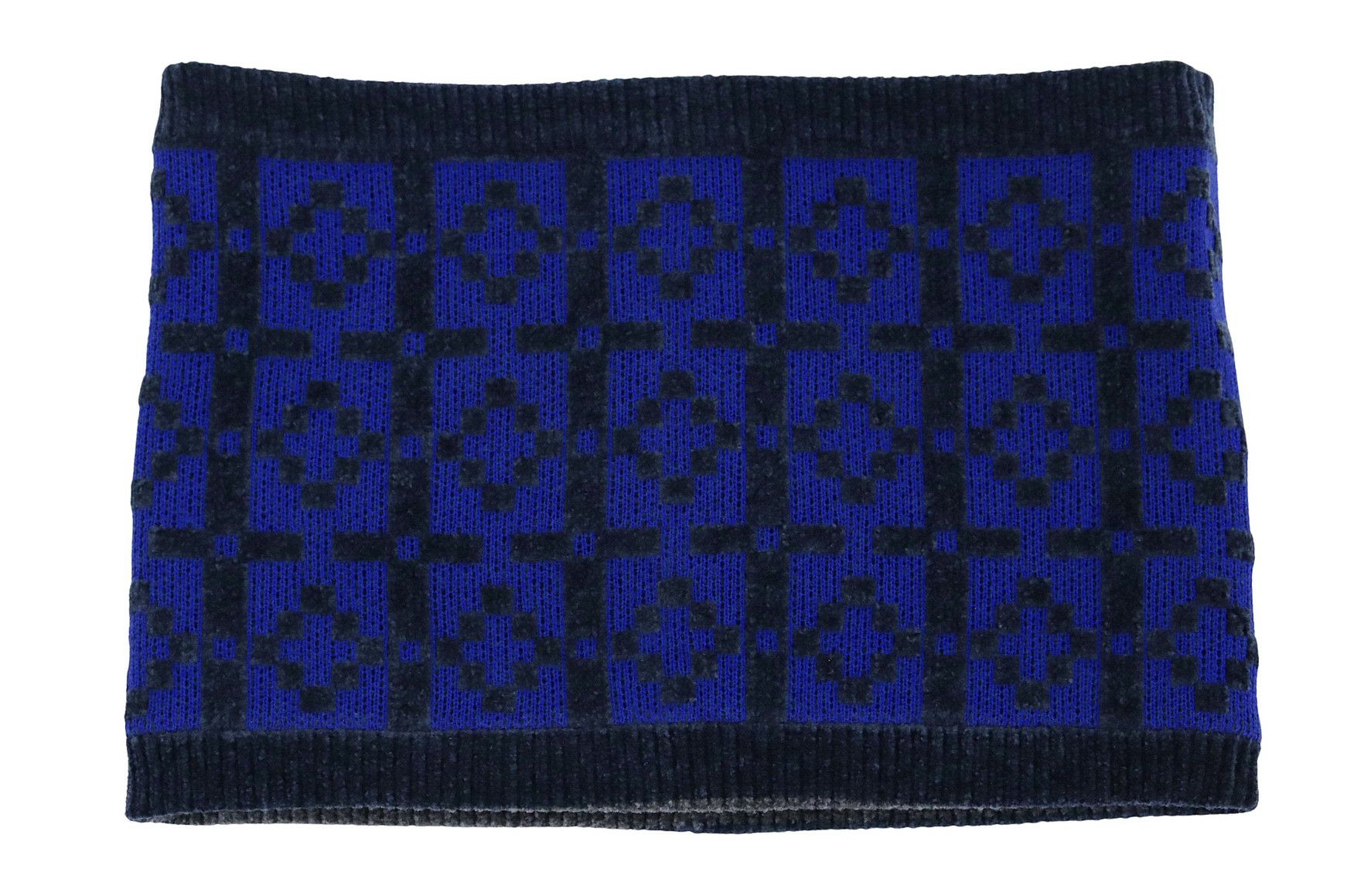 レザレクションのネックウォーマー