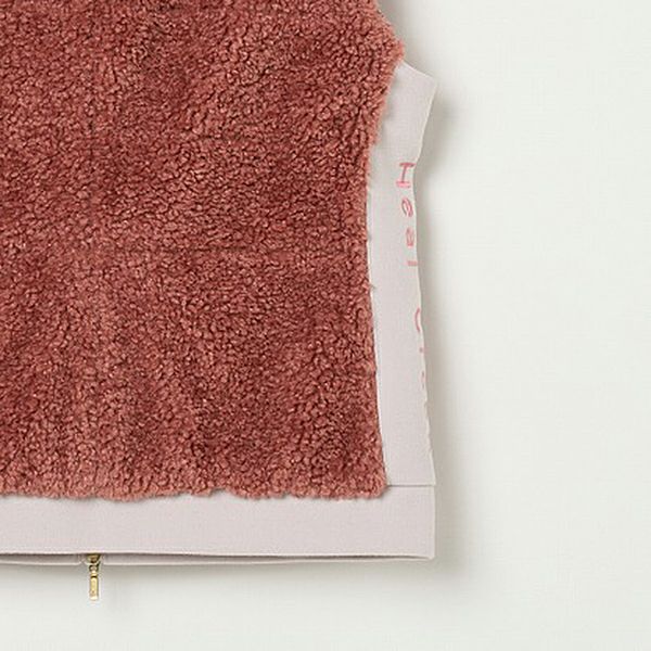 ヒールクリークのベスト