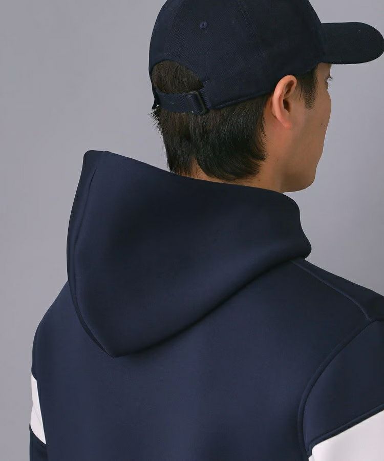 アダバットのパーカー