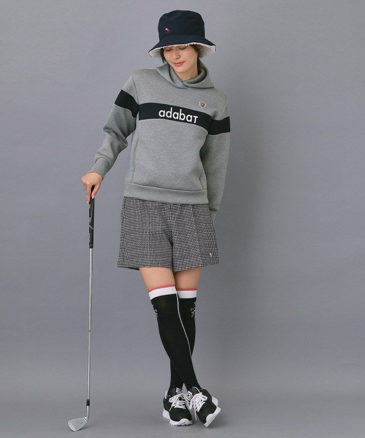 アダバットのパーカー