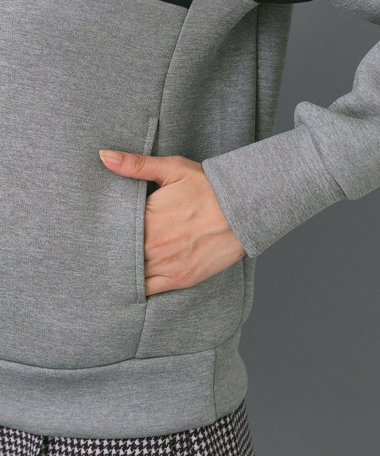 アダバットのパーカー