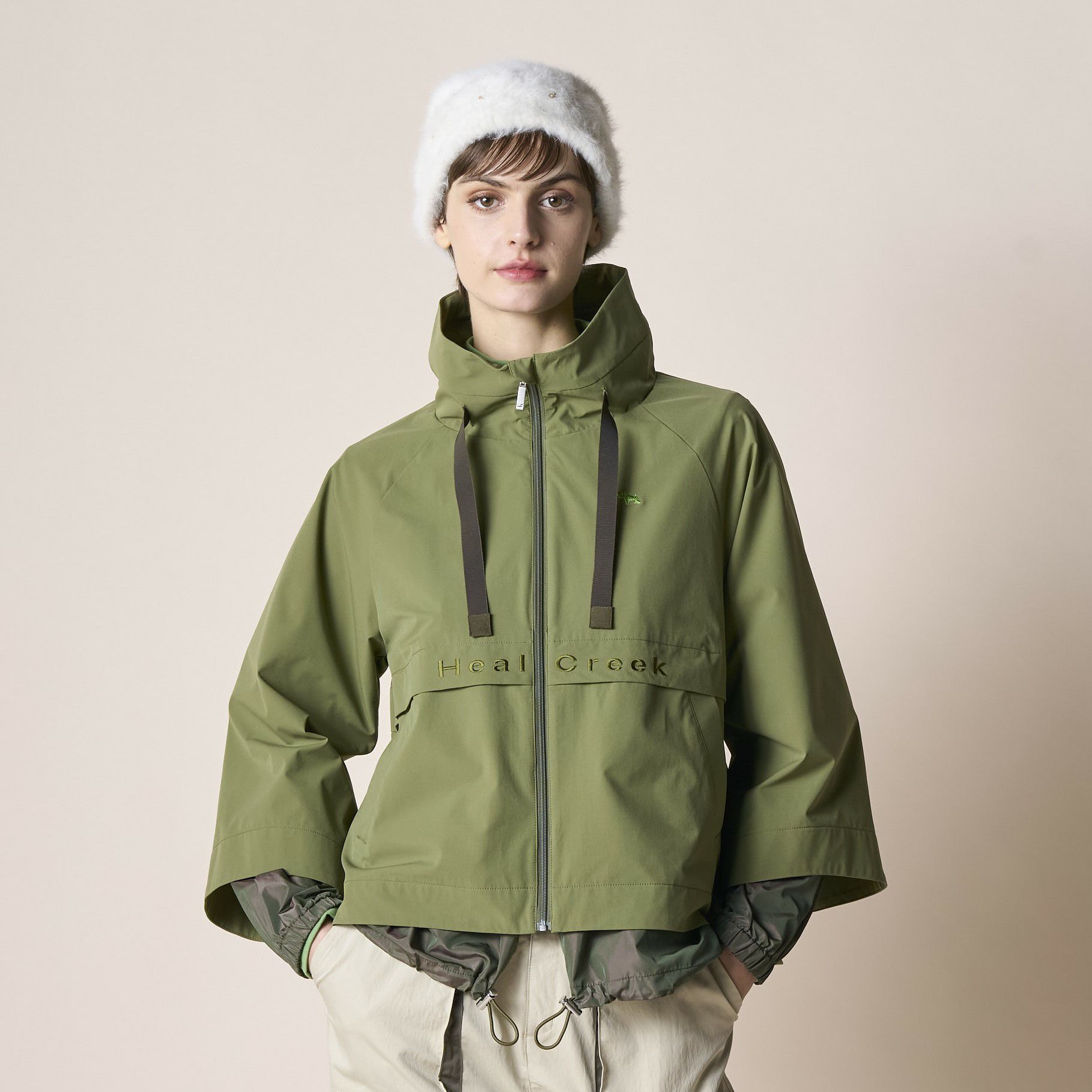 ヒールクリークのブルゾン