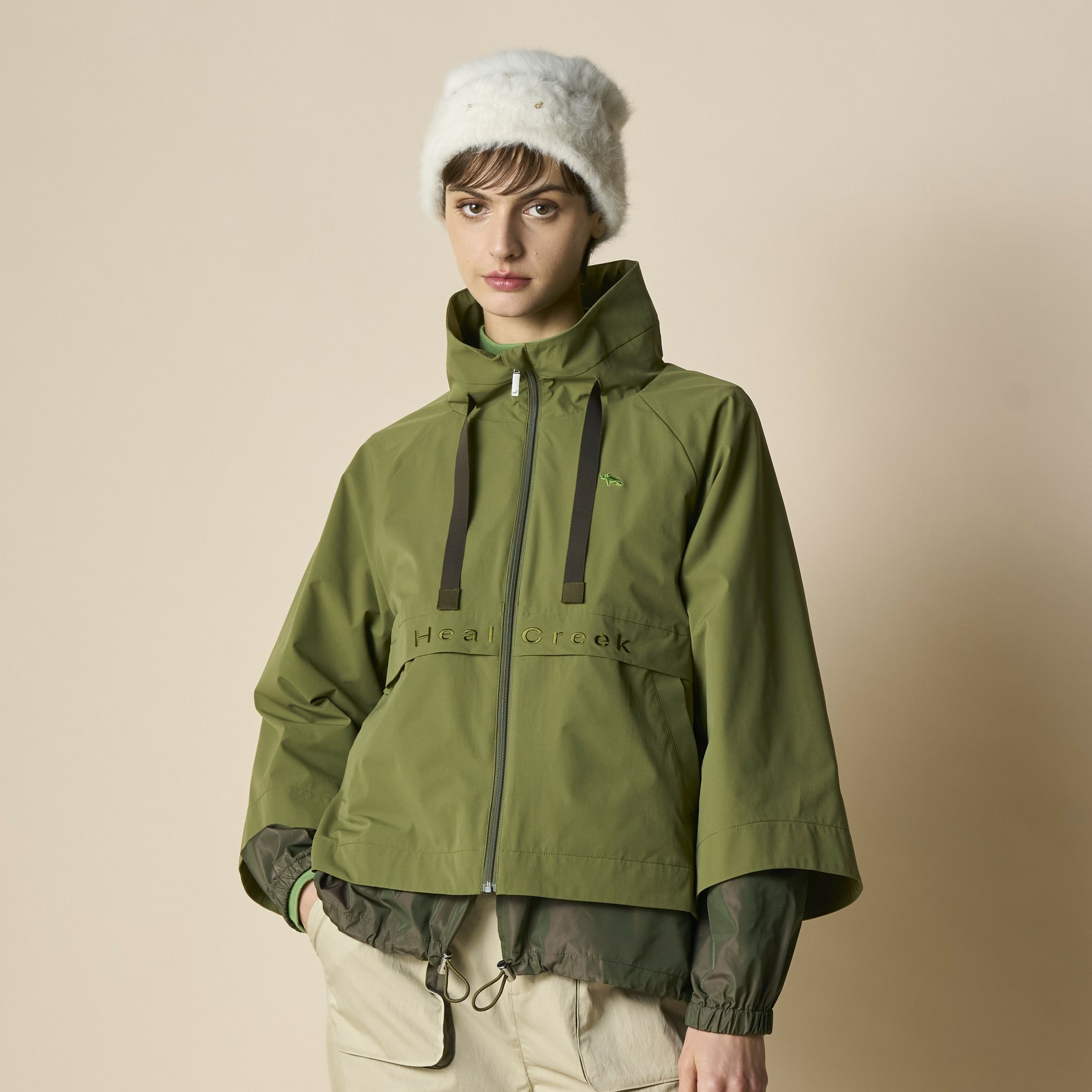 ヒールクリークのブルゾン