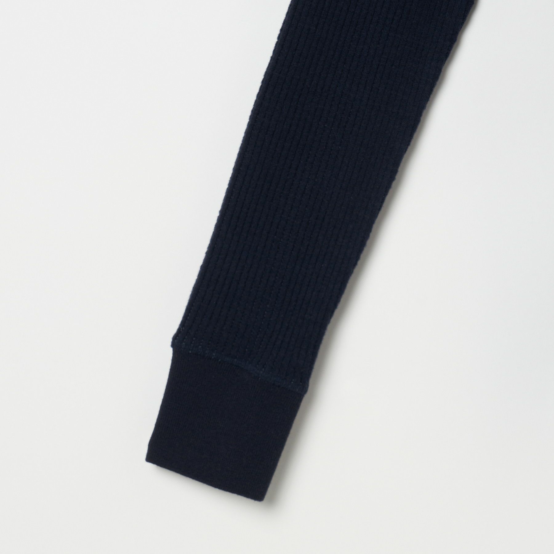 ロサーセンのハイネックシャツ