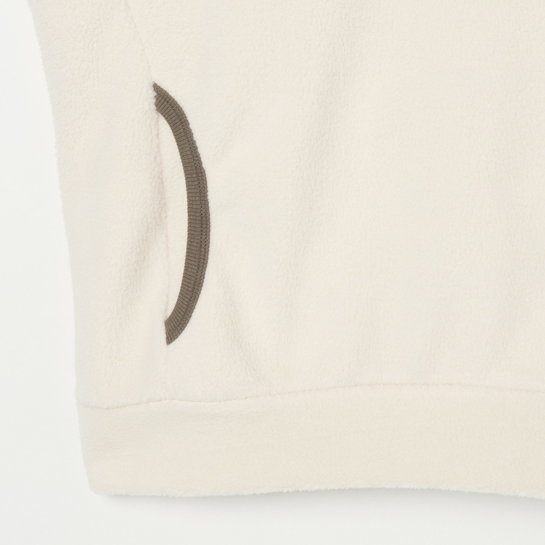 ロサーセンのパーカー