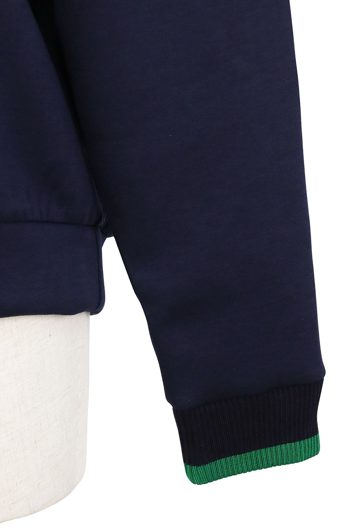 ワックのトレーナー