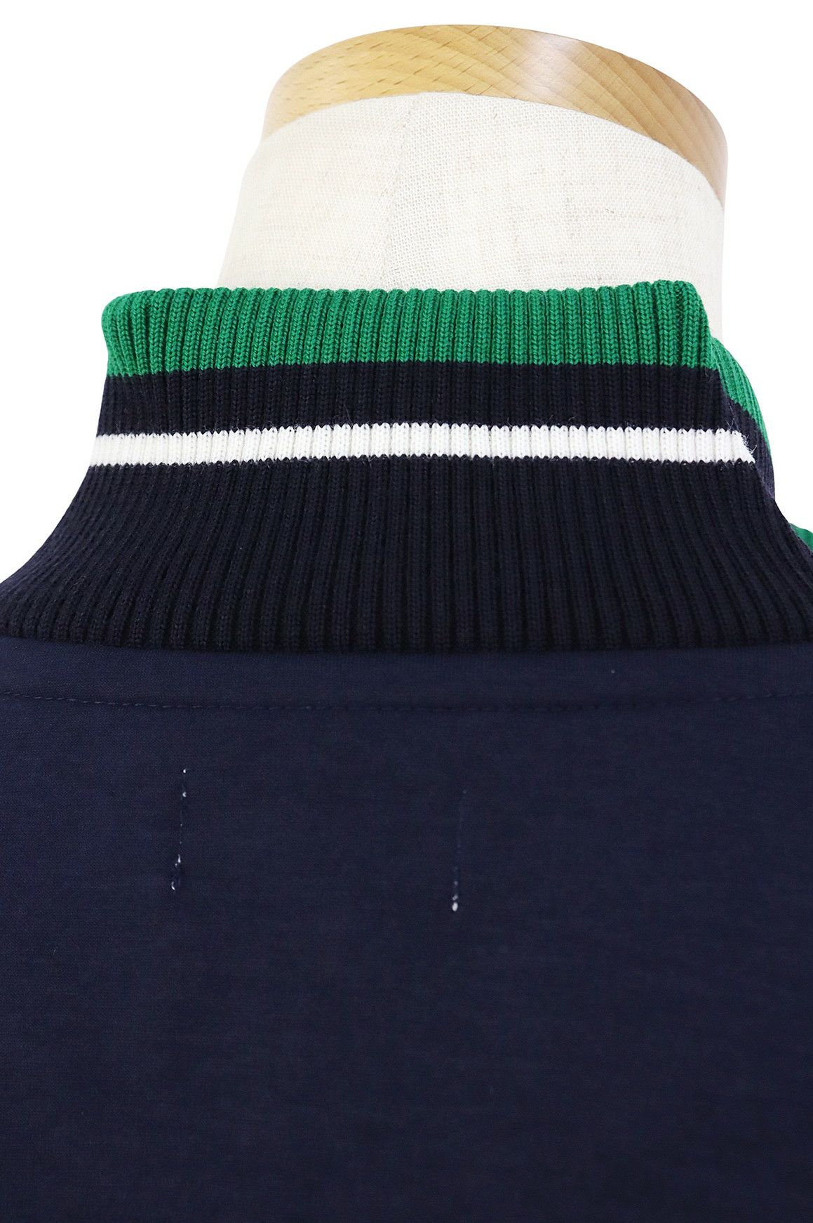 ワックのトレーナー