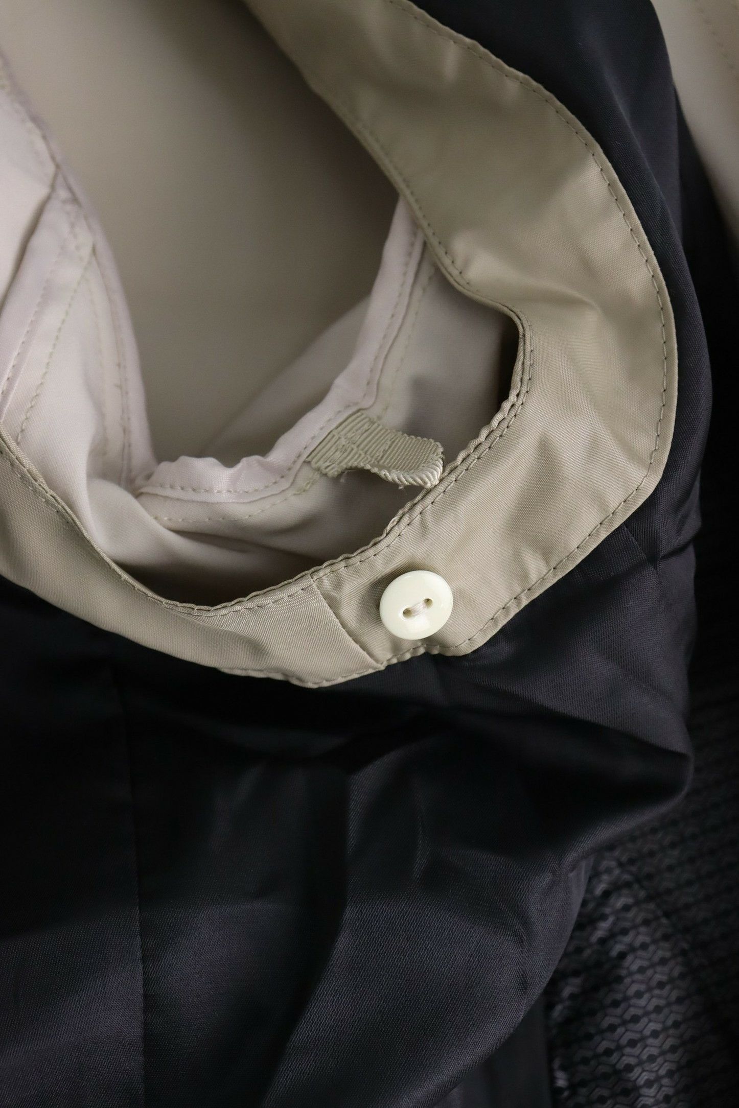 ランバンスポールのブルゾン