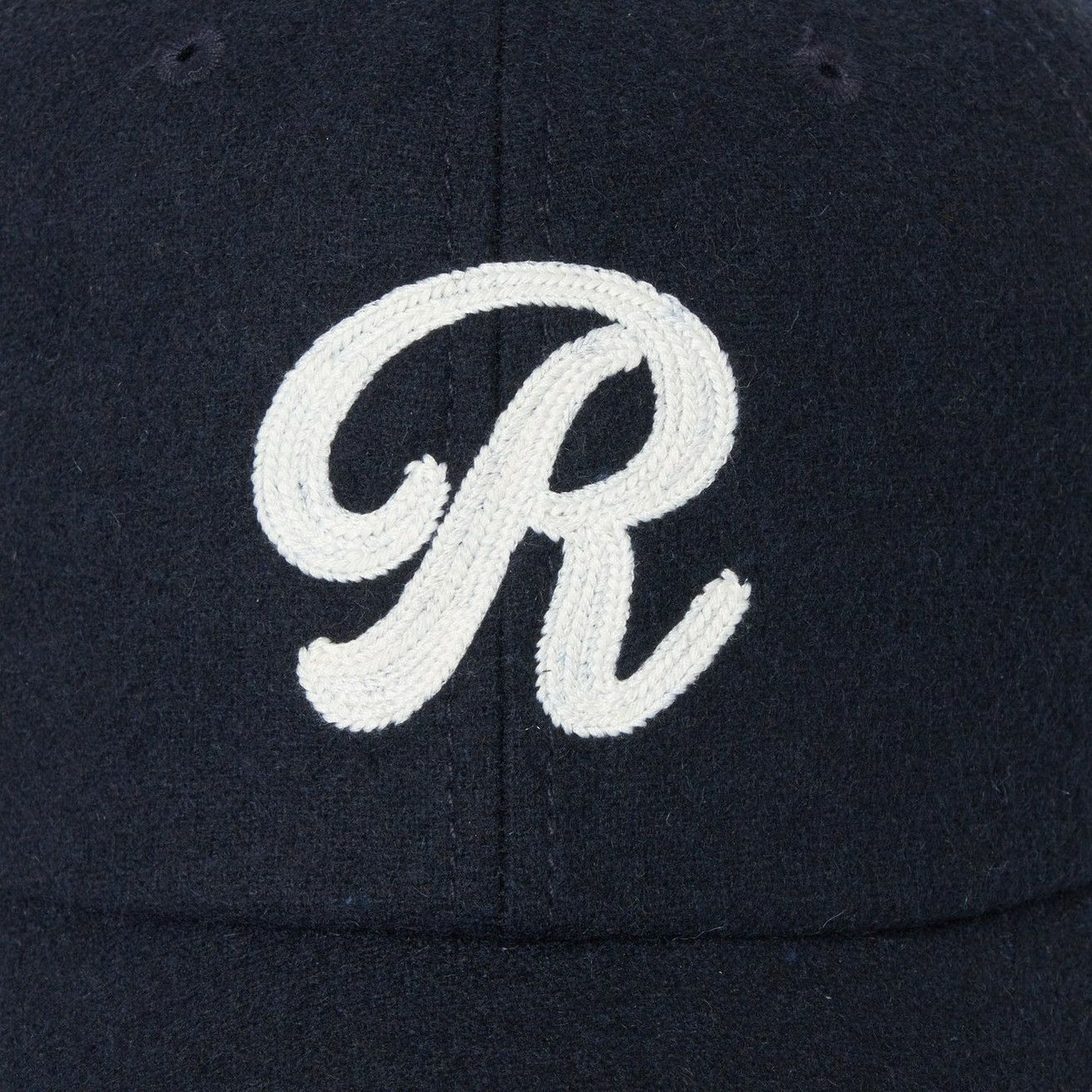 ロサーセンのキャップ