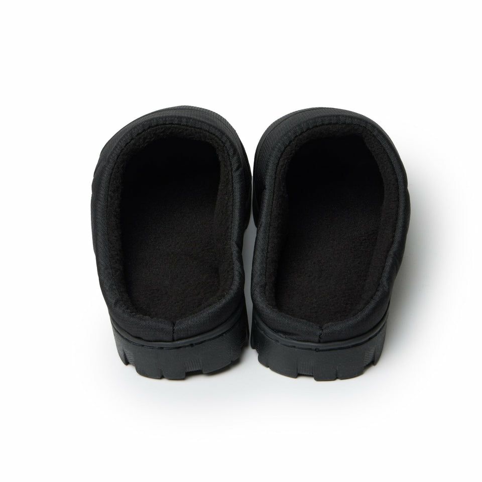 ニューエラのルームシューズ