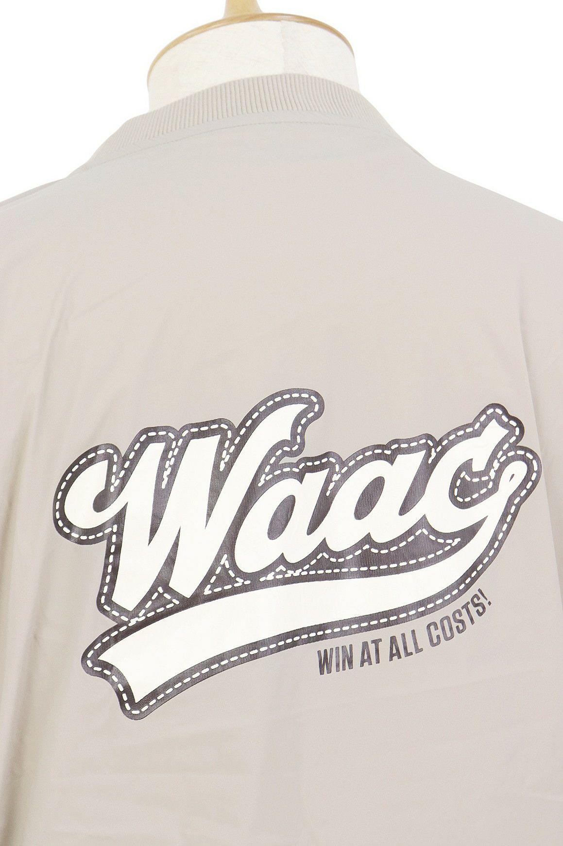 ワックのブルゾン