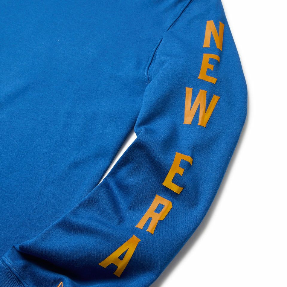 ニューエラのハイネックシャツ