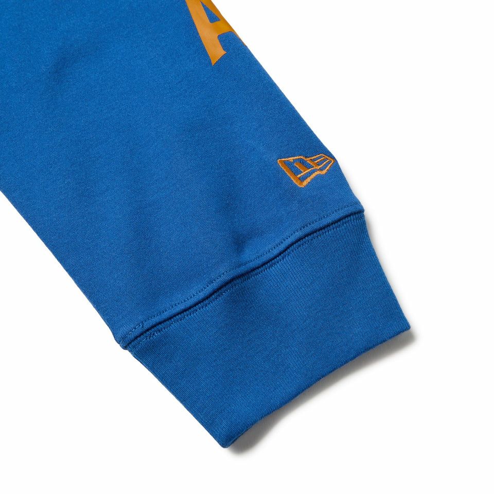 ニューエラのハイネックシャツ