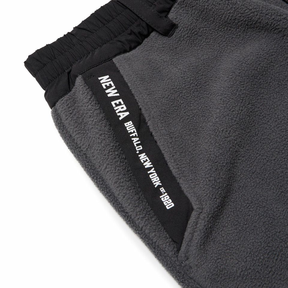 ニューエラのロングパンツ