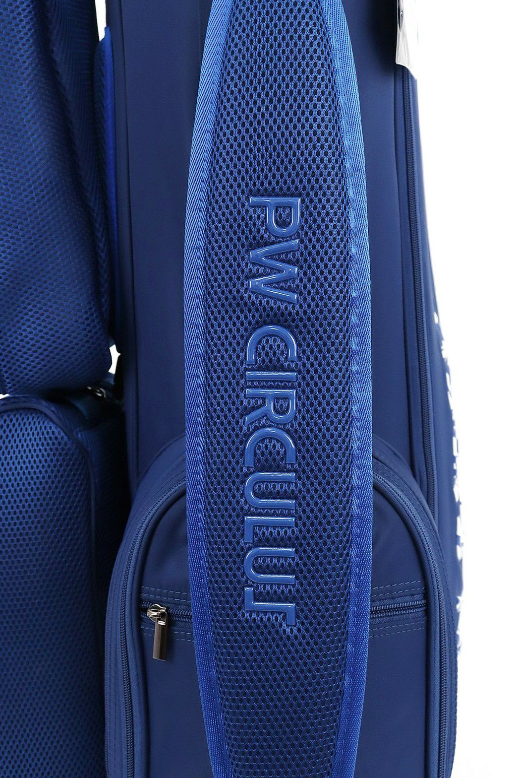 ピーダブリュサーキュラスのキャディバッグ