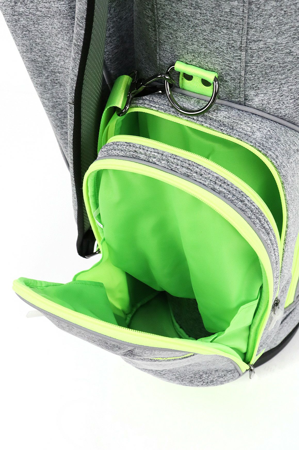 ピーダブリュサーキュラスのキャディバッグ