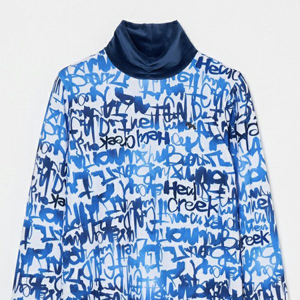 ヒールクリークのハイネックシャツ