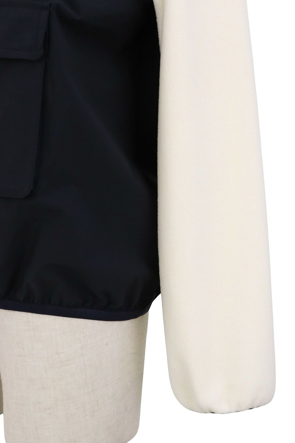 シーピージーゴルフのブルゾン