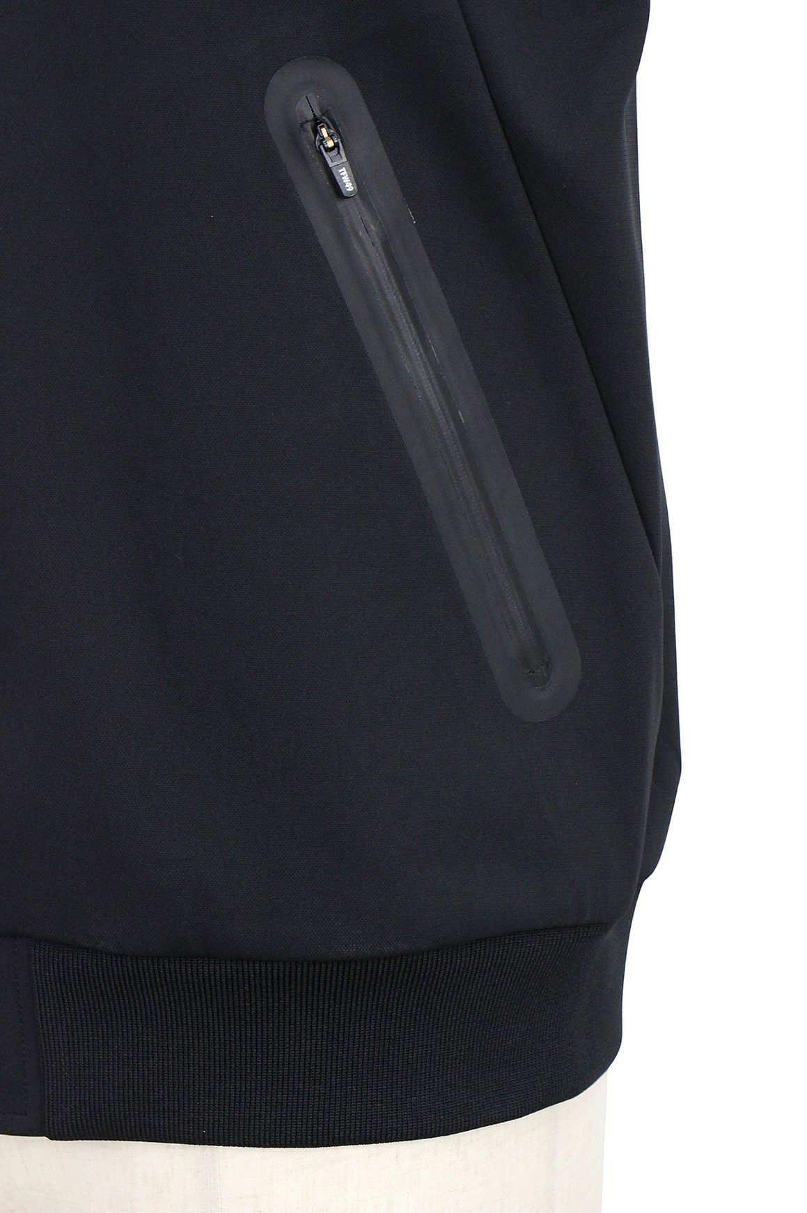 TFW49のブルゾン