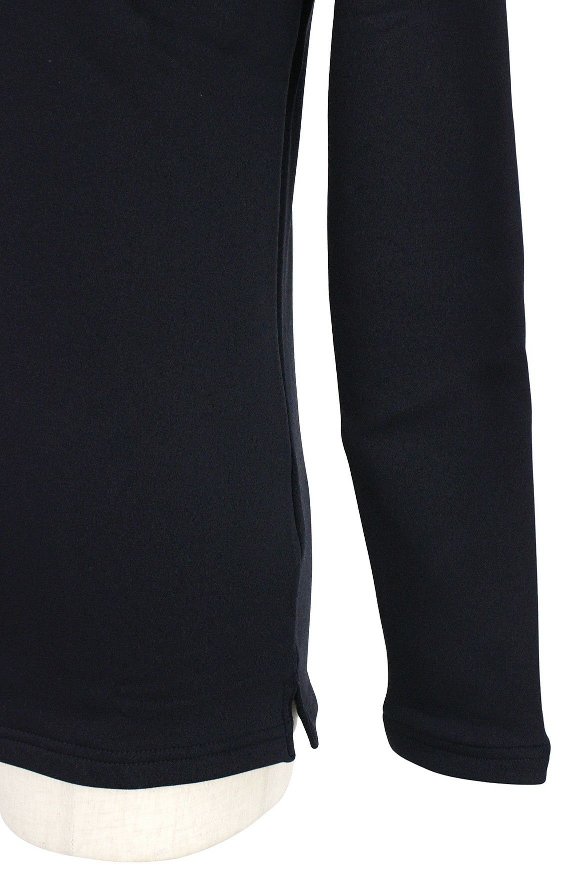 レザレクションのハイネックシャツ