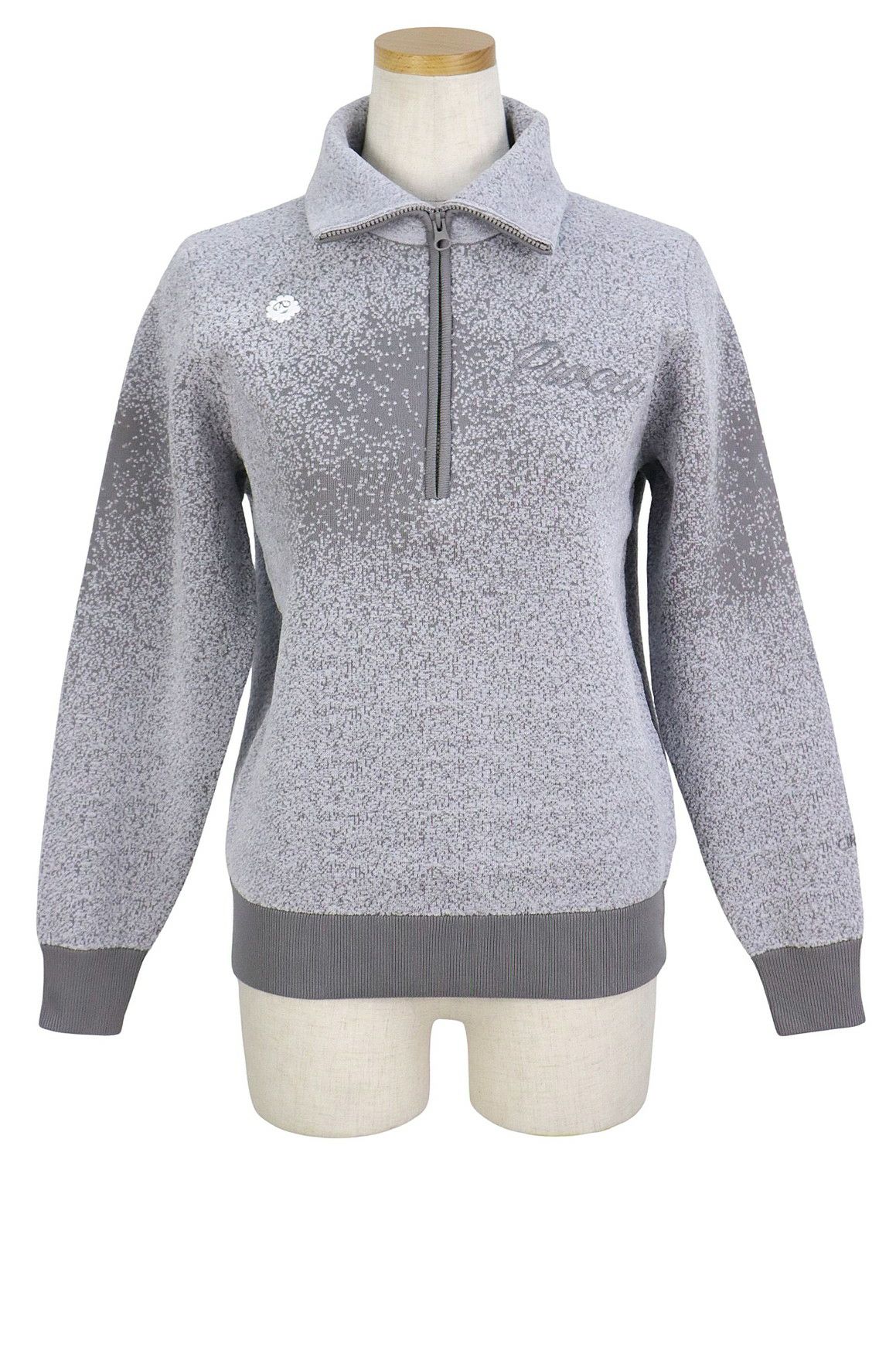 ピーダブリュサーキュラスのセーター