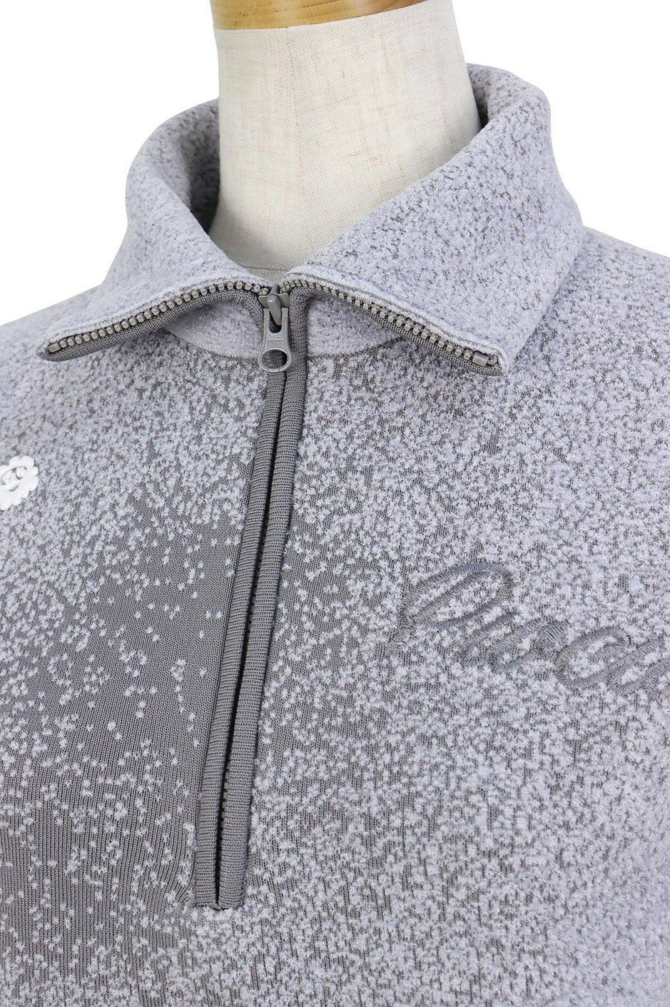 ピーダブリュサーキュラスのセーター