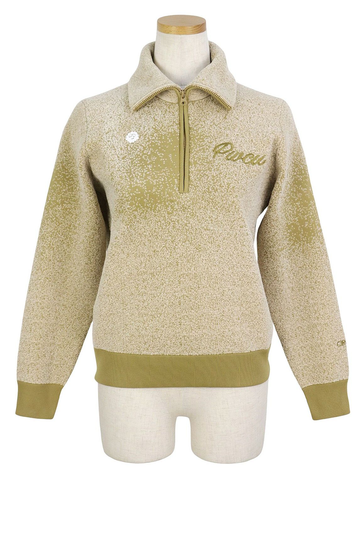 ピーダブリュサーキュラスのセーター